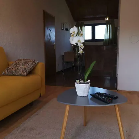 Nora Apartamento
